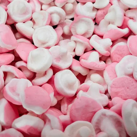 Fruity Mushrooms combine chewy, mushroom-shaped treats with a delicious mix of fruit flavors.